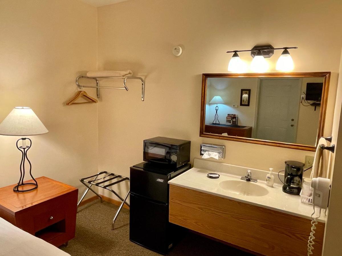 Whitetail Creek Resort Lead Extérieur photo