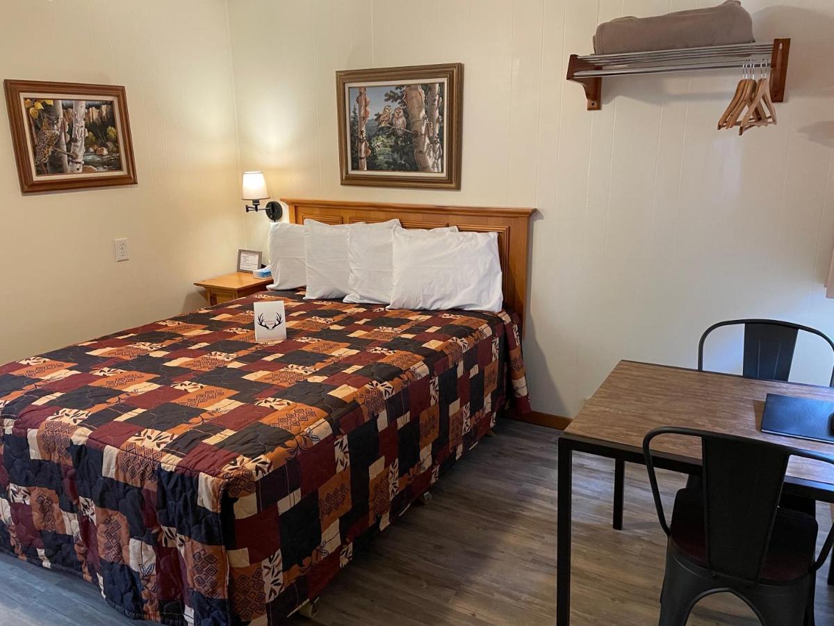 Whitetail Creek Resort Lead Extérieur photo